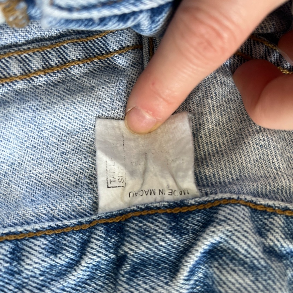 Vintage 1990’s High Rise Straight Leg Light Wash Jeans size 6p (26”x28”) - Picture 13 of 14